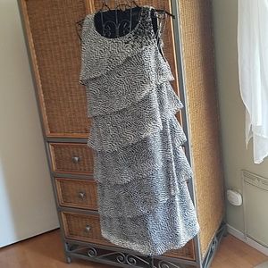 💥sale 💥Jessica Howard Dress